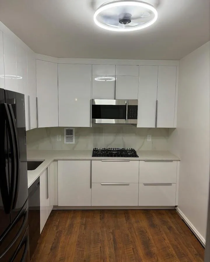 Renovated kitchen with quartz countertops in Colton